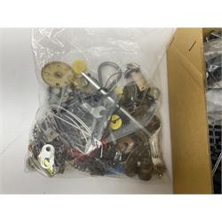 Hornby '00' gauge - Class 35 Hymek Diesel Hydraulic B-B locomotive No.D7063; Class 101 Holden Tank 0-4-0 locomotive No.101; nine wagons/coaches; track and controller; and 1978 catalogue; together with small quantity of loose Meccano with two booklets; all unboxed