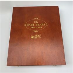 Steiff limited edition British Collector's Baby Bear Set 1994-1998, No.509/1847, comprising five small teddy bears in fitted wooden box with certificate.