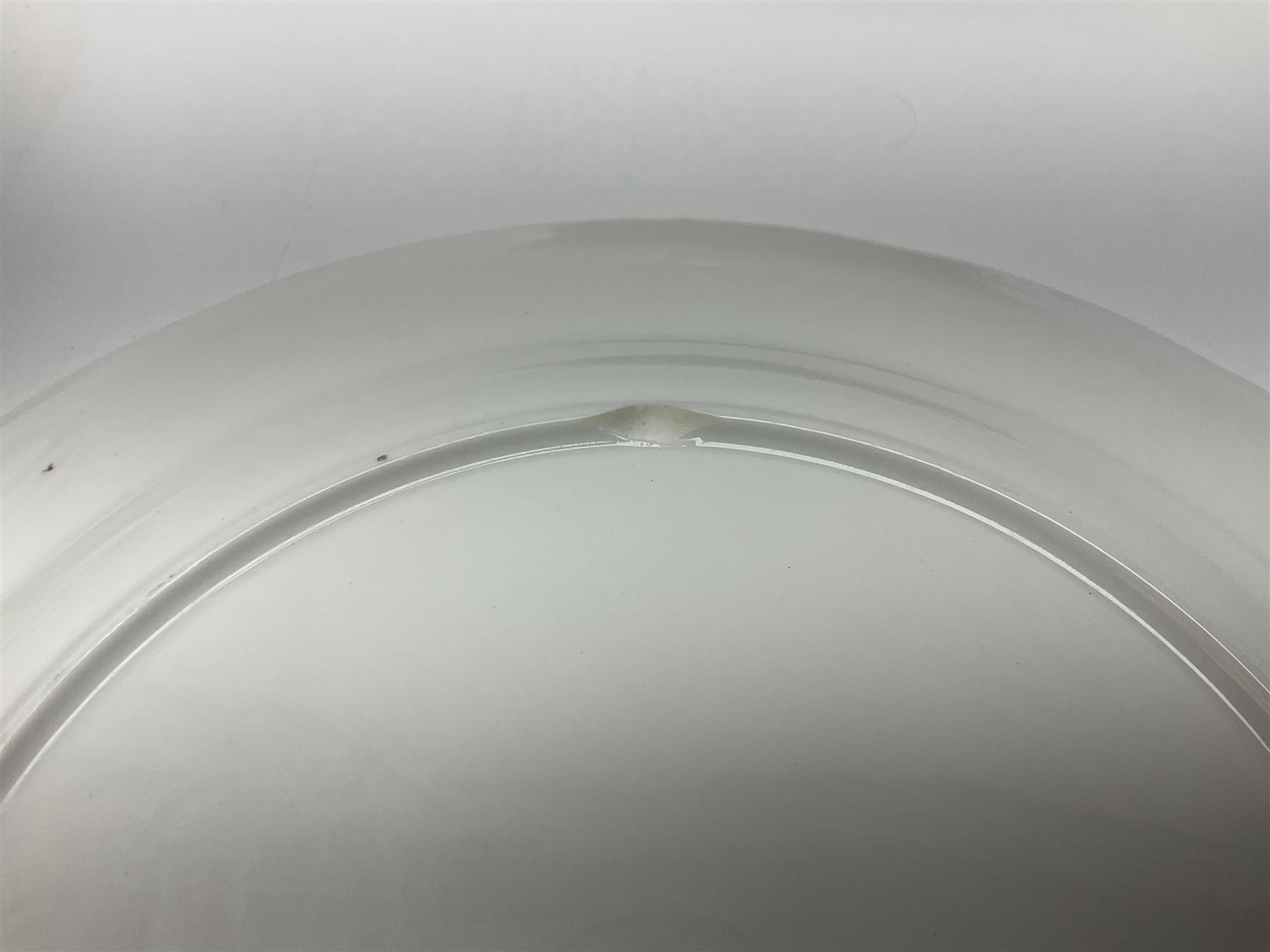 Paragon Rockingham pattern part tea and dinner service including eight cup and saucers of various sizes, eight dessert plates, eight dinner plates, etc (48)
