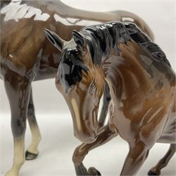 Beswick bay race horse no 1564, together with Royal Doulton bay horse