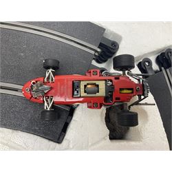 Scalextric - Scalextric 400 C587 set with March Ford 721 and JPS Formula One cars; Calibra Cup set with Motorsport Calibra and Old Spice Calibra; C8040 Track Extension Pack, Hump Back Bridge part-set and unassociated SuperSlot 1:32 scale die-cast Williams-Toyota FW29 unassembled car in four blister packs 