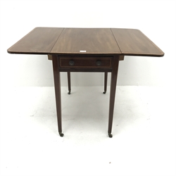 19th century crossbanded mahogany drop leaf Pembroke table, brass capped square tapering supports on castors, W76cm, H71cm, D99cm