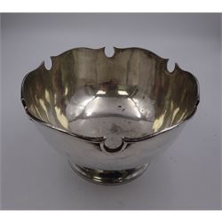Victorian silver Monteith style rose bowl, of plain circular form with shaped rim, upon spreading circular foot, hallmarked Wakely & Wheeler, London 1900