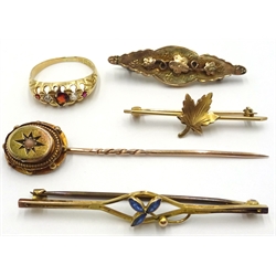  18ct gold diamond and garnet ring, mourning stick pin (tested 9ct), sapphire bar brooch stamped 9ct and two other brooches, one stamped 10k, the other hallmarked 9ct approx 9.2gm gross  