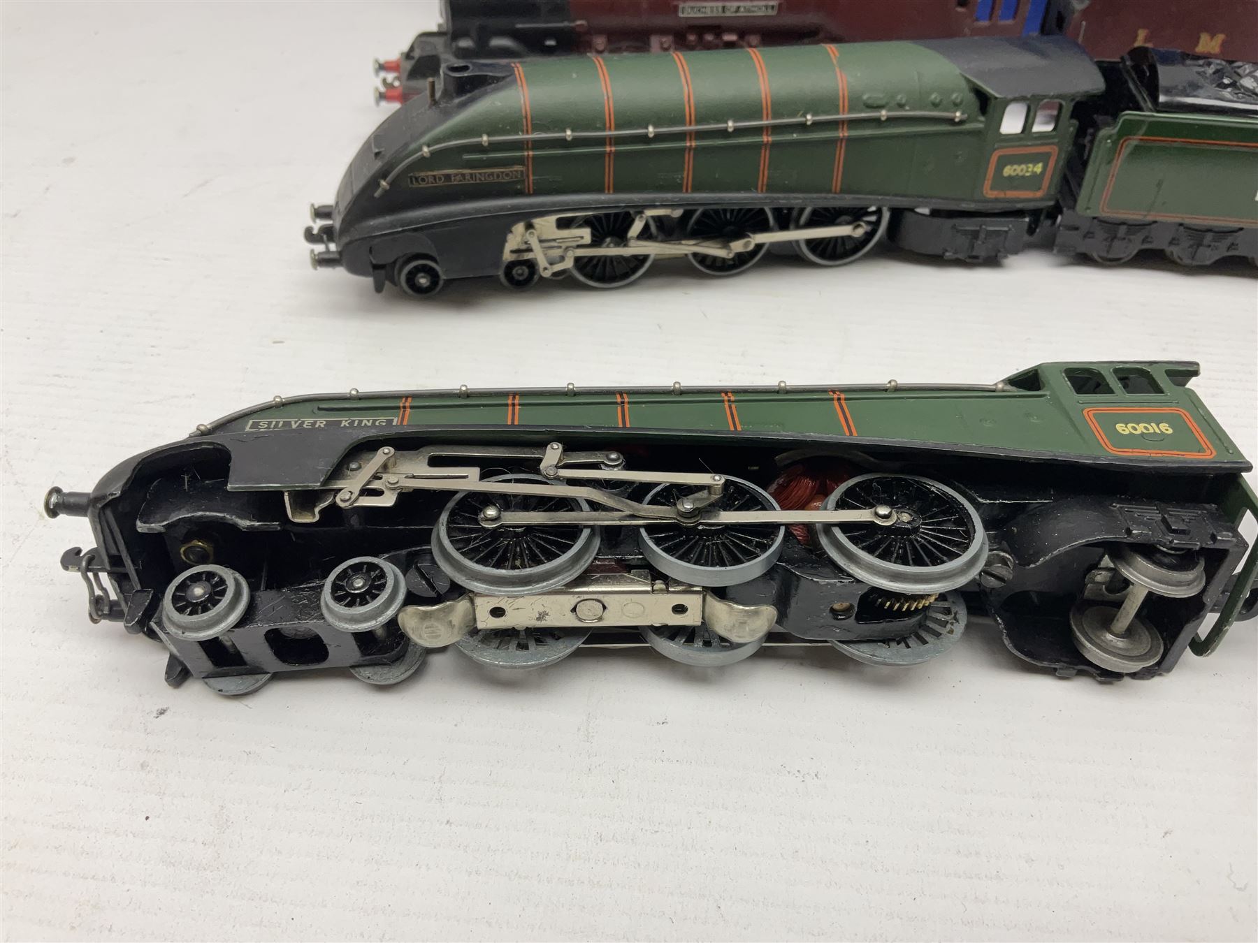 Hornby Dublo - 3-rail - EDL2 Duchess Class 4-6-2 locomotive 'Duchess of Atholl' No.6231 in LMS maroon; Class A4 4-6-2 locomotive 'Silver King' No.60016 in BR green with associated tender; and re-named Class A4 4-6-2 locomotive 'Lord Faringdon' No.60034 in matt green and BR gloss green tender; each in modern collector's plain blue box (3)