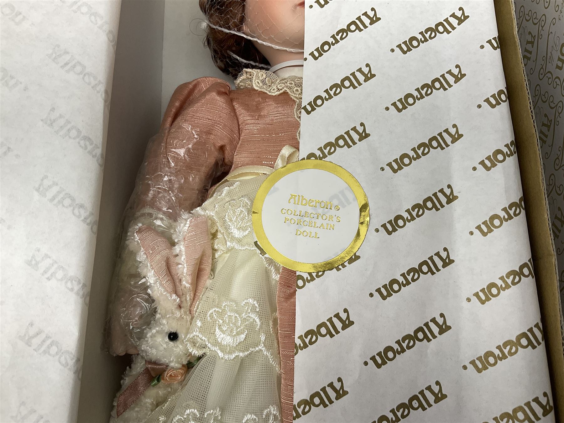 Quantity of Alberon dolls, to include Millie, Michelle, Simone, Emily, Sophie, some with boxes