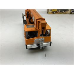 Dinky - Coles Hydra Truck 150T No.980; and Atlas Digger No.984; both boxed with internal packaging (2)