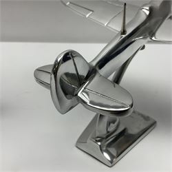 Set of three aluminium planes with rotating propellers, tallest H18cm