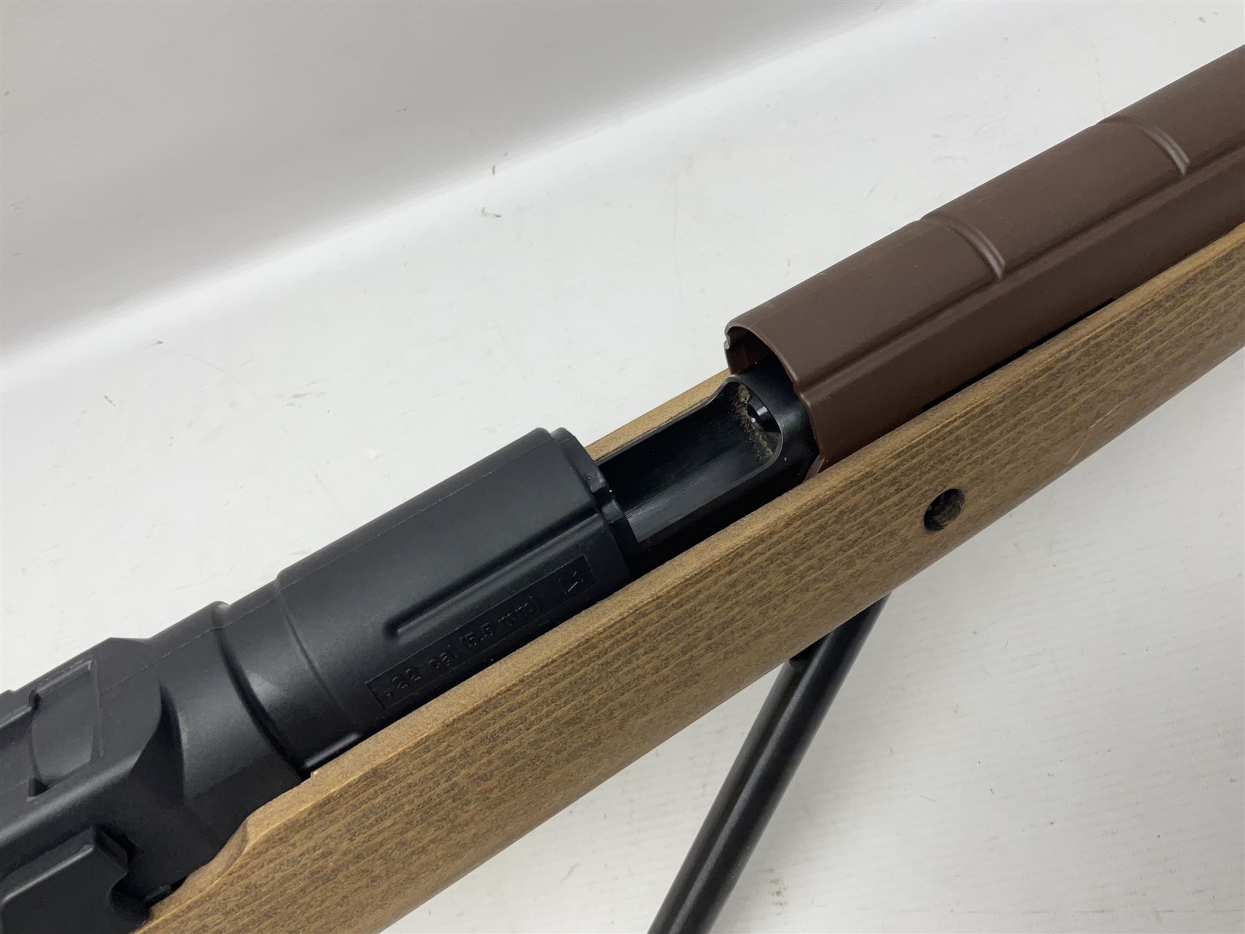 Springfield Armory M1A .22 cal. air rifle with under-lever action and wooden stock; serial no.6300, L116cm overall; in original cardboard box  NB: AGE RESTRICTIONS APPLY TO THE PURCHASE OF AIR WEAPONS.