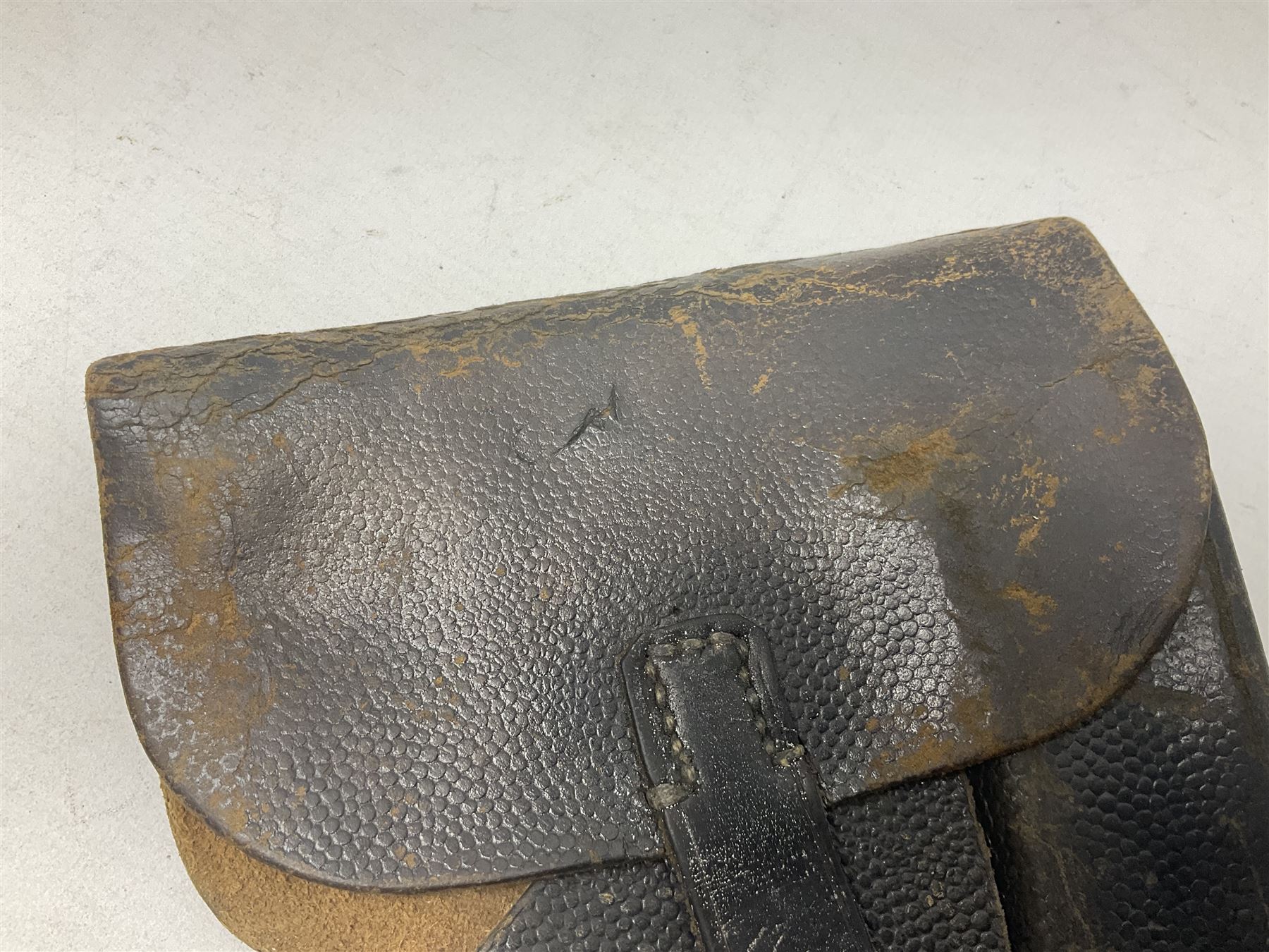 WW2 German P38 auto pistol leather holster with magazine pouch; marked P38 verso and CXB 4 H24cm