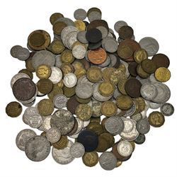 Great British and World coins, including approximately 140 grams of Great British pre 1947 silver coinage, pre-decimal pennies and other denominations, pre-Euro coinage etc