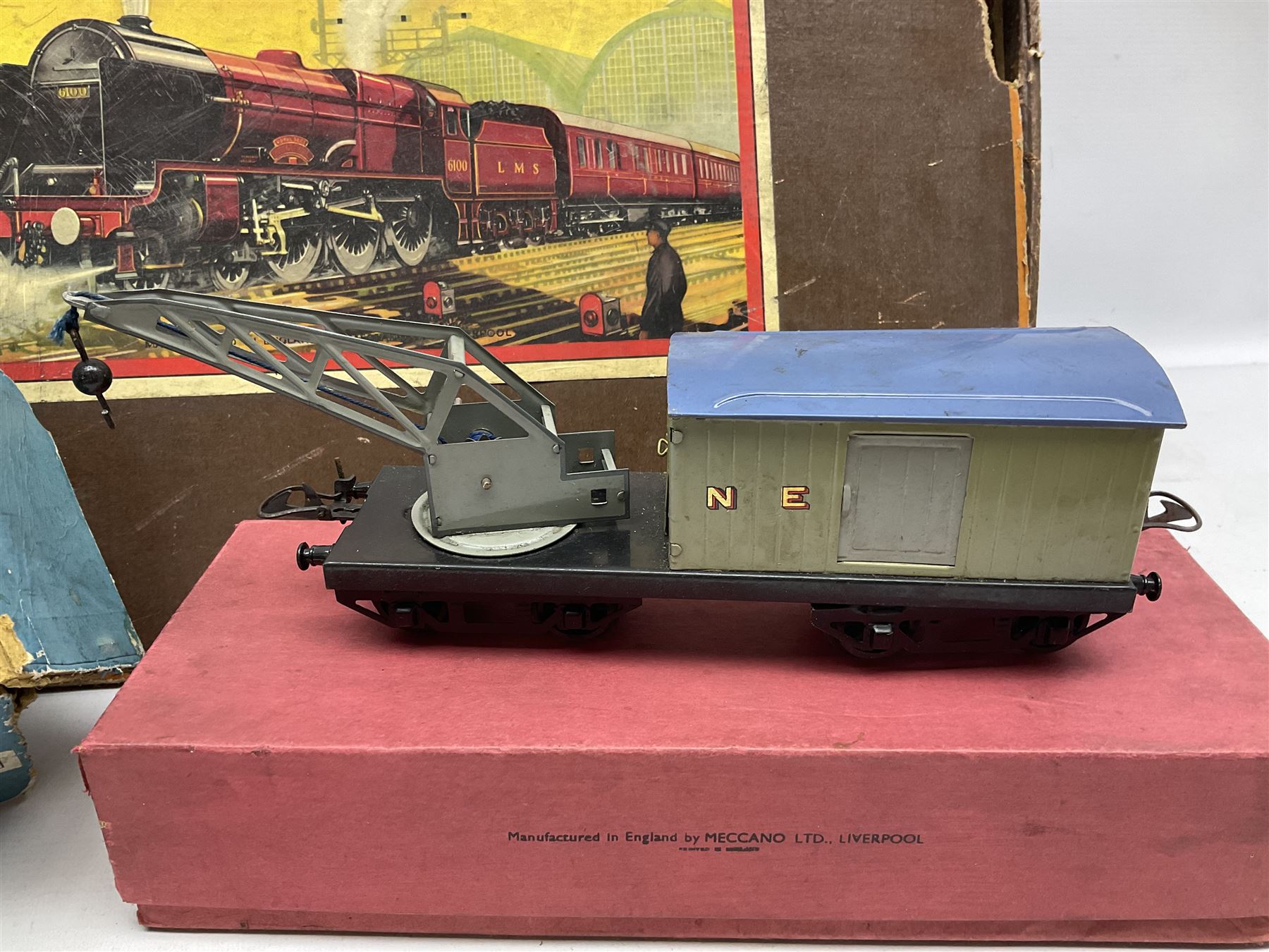 Hornby '0' gauge - three-rail electric train set with LNER Riviera Blue 4-4-2 locomotive 'Flying Scotsman' No.4472 and No.3 tender, No.2 Special Pullman Coach 'Loraine', No.2 Special Pullman Composite Coach 'Verona', goods wagon with Furniture Removals container, boxed Circuit Breaker, two boxes of Connecting Plates, boxed Terminal Connecting Plate and quantity of track; boxed with paperwork; together with Breakdown Van and Crane and Transformer No.T20A; both boxed