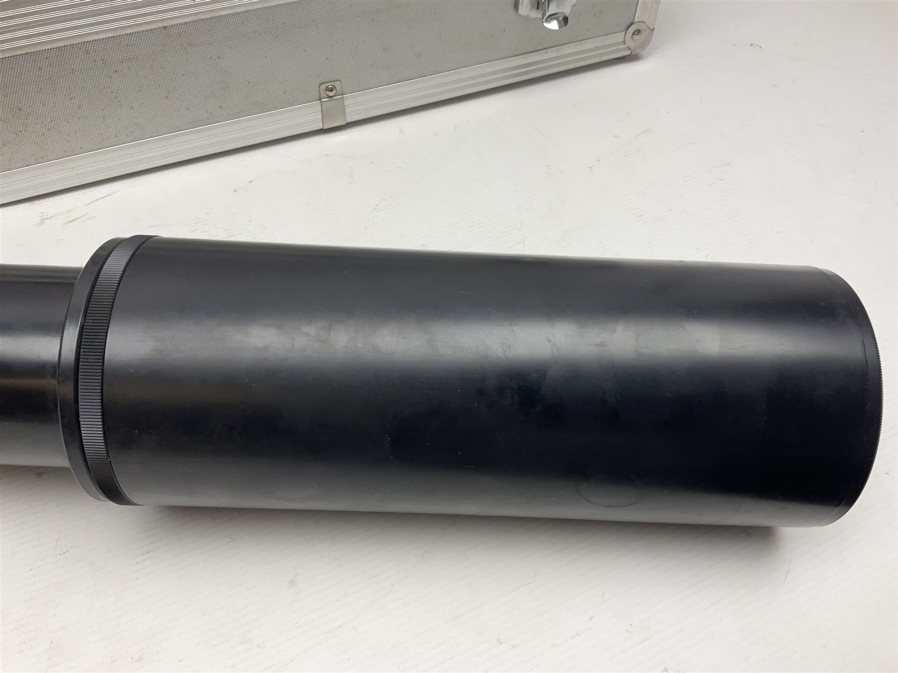 Olympus 'OM-System Zuiko MC Auto-T 1:11 f=1000mm' lens serial number 103010, in carry case