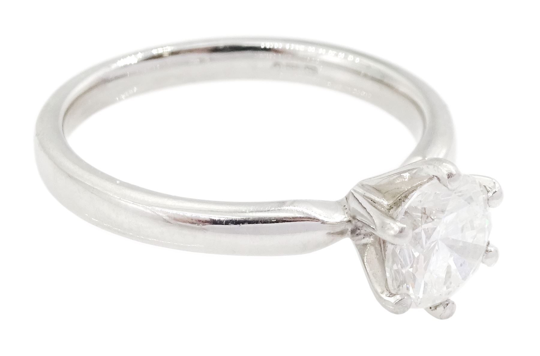 Platinum diamond ring, set with a single stone round brilliant cut diamond of approx 1.00 carat, in a six claw setting, hallmarked