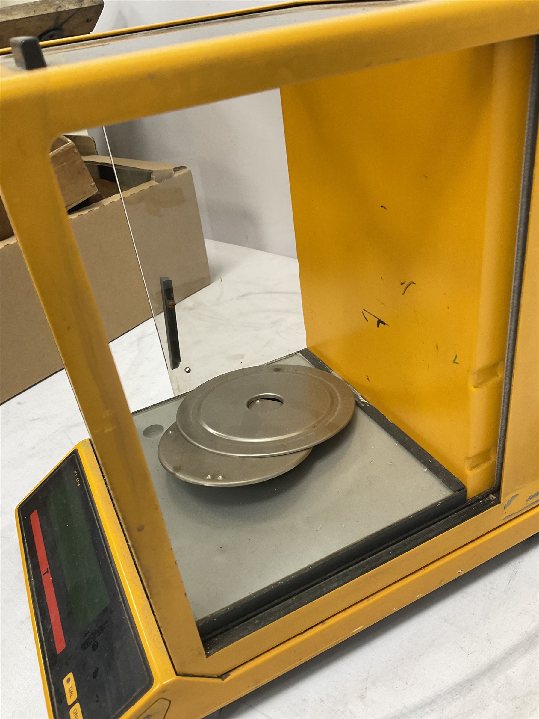 Sartorius electronic lab scales, with power cable (untested), H28cm