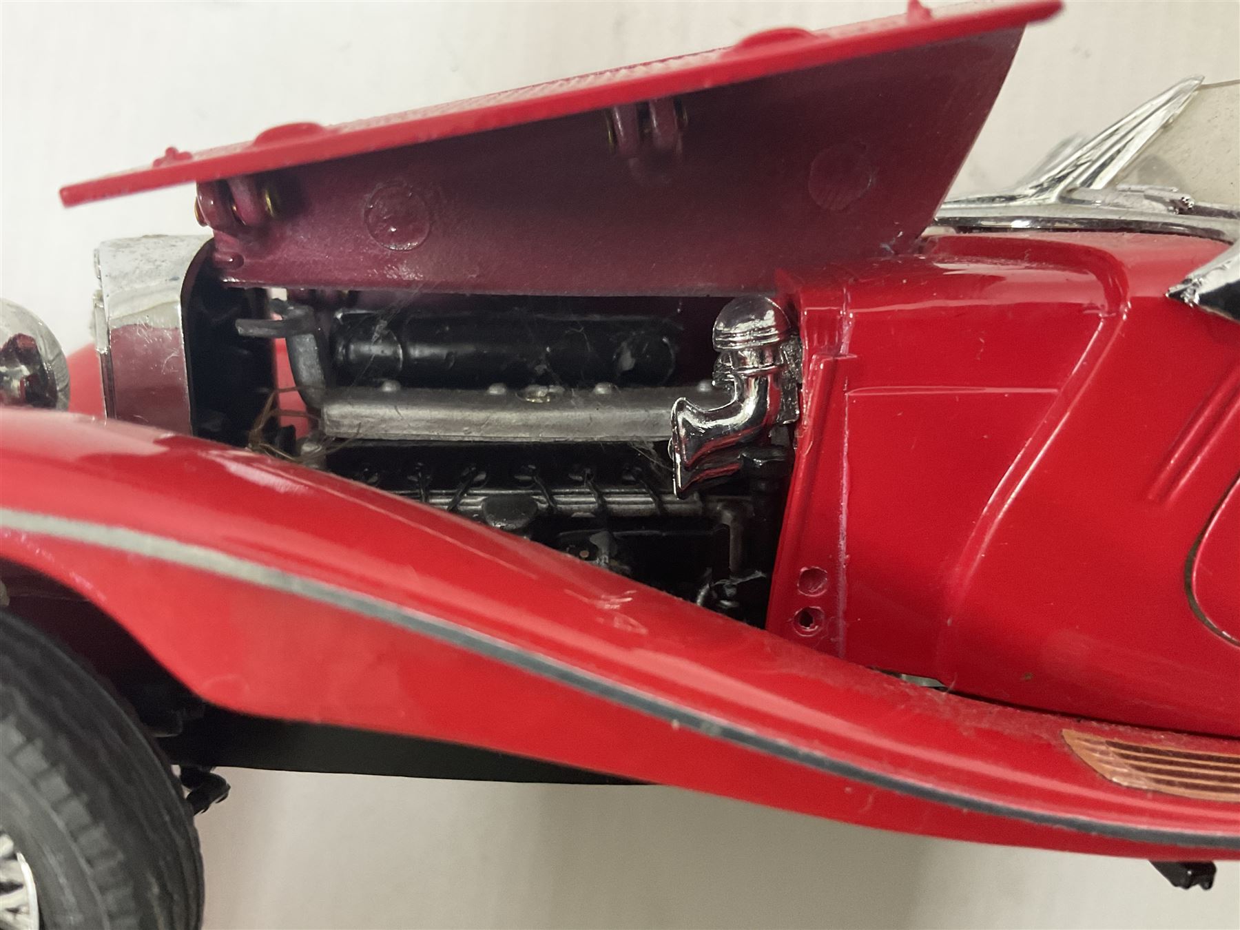 Franklin Mint - five 1:24 scale die-cast precision models comprising 1930 Bugatti Royale Coupe Napoleon, 1933 Duesenberg SJ Twenty Grand, 1935 Mercedes Benz 500K Special Roadster, 1938 Jaguar SS-100, and 1947 Bentley 