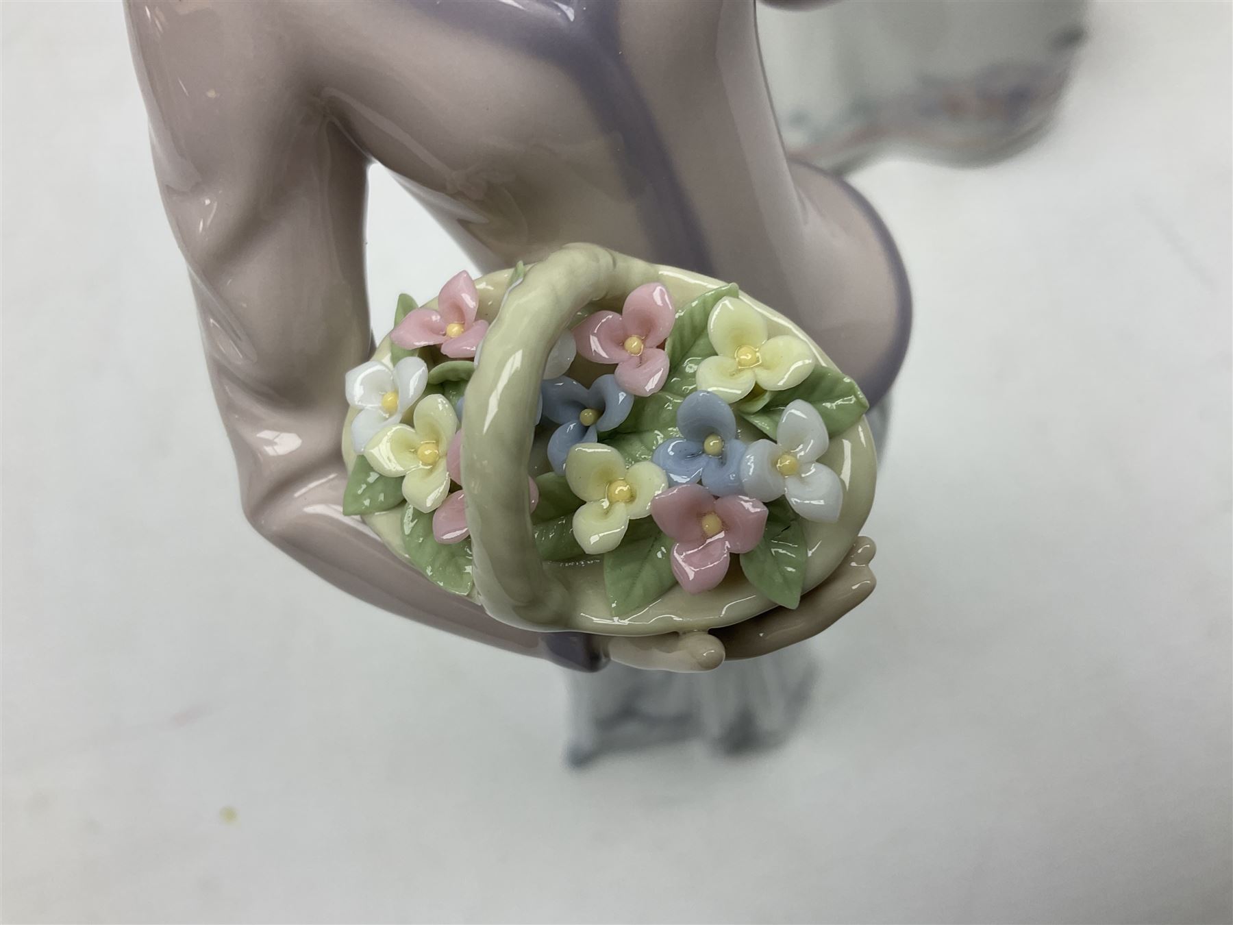 Two Lladro figures, comprising Innocence in Bloom no 7644 and Afternoon Promenade no 7636, both with original box, H28cm