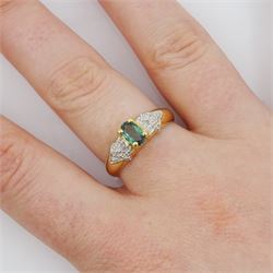 18ct gold single stone oval cut alexandrite ring, with diamond set shoulders, hallmarked, alexandrite approx 0.40 carat