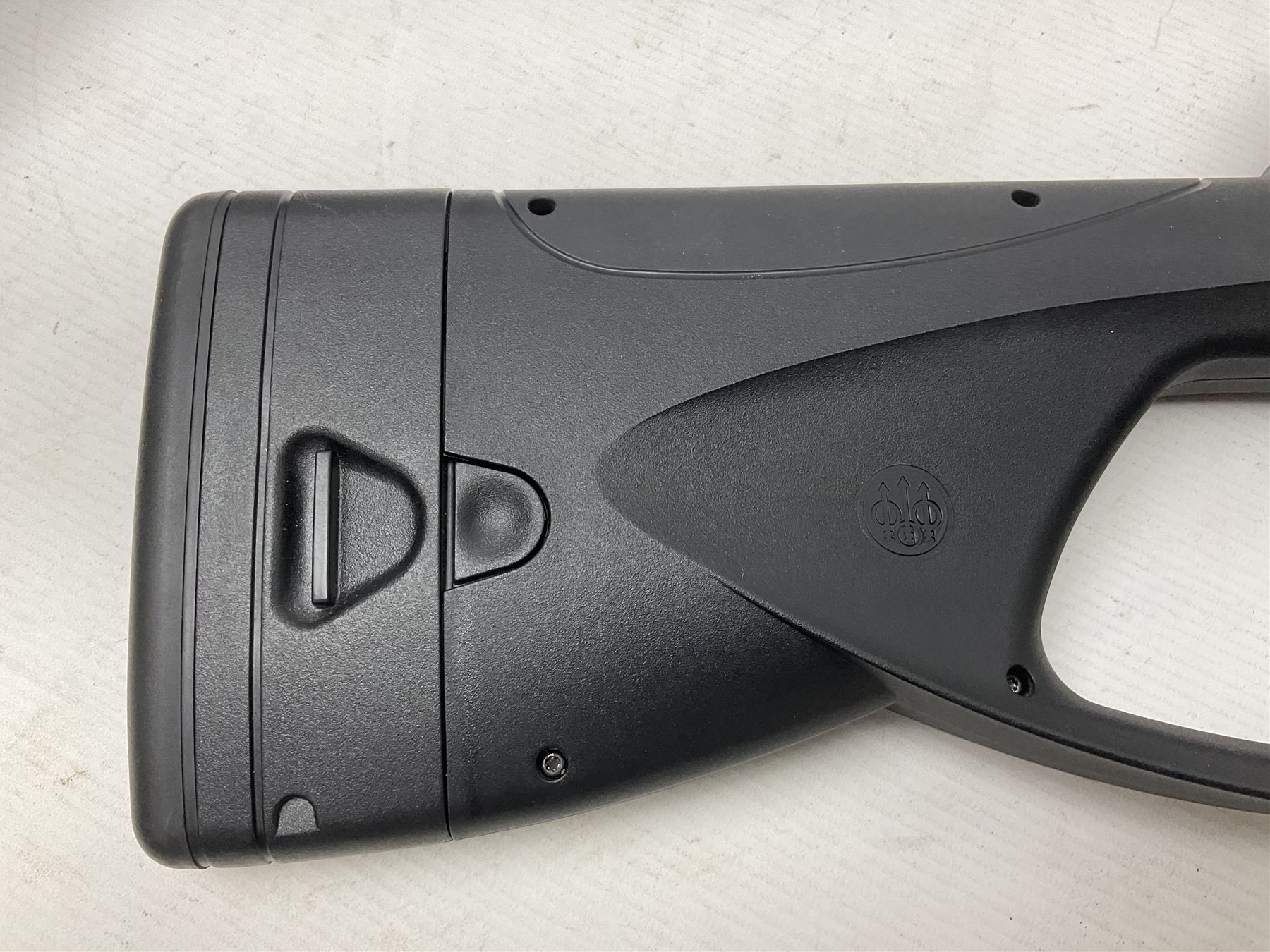 Beretta Cx4 Storm .177 CO2 rifle with Hawke Red Dot 30 scope L78cm; in fitted hard carrying case with two magazines and 88g cylinder; NB: AGE RESTRICTIONS APPLY TO THE PURCHASE OF AIR WEAPONS.