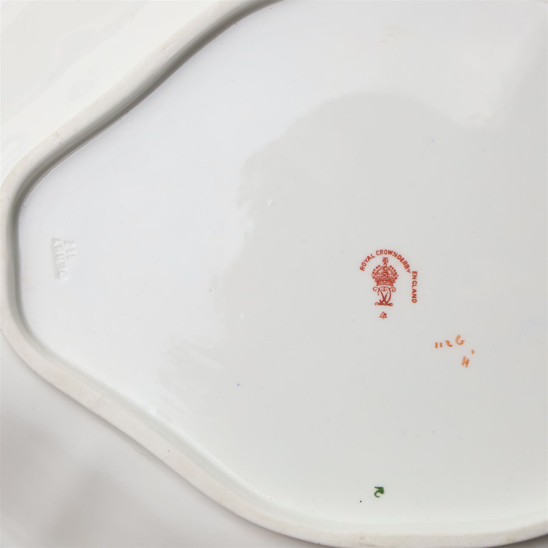 Royal Crown Derby pattern 1128 dessert dish, date mark for 1919 