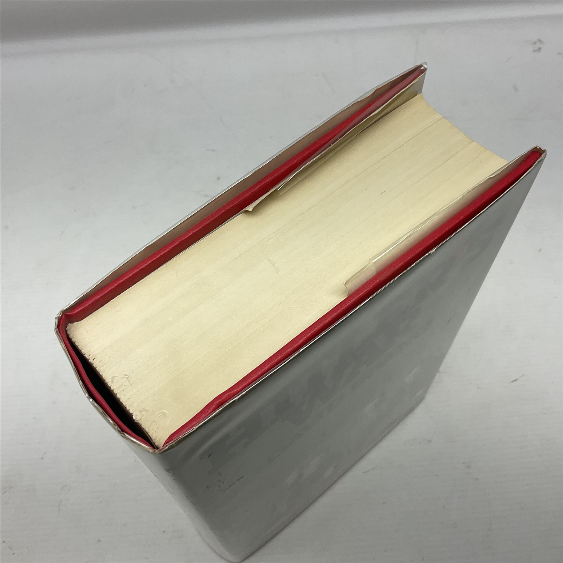 Irving David: Hitler's War. 1977 First GB printing. Dustjacket.