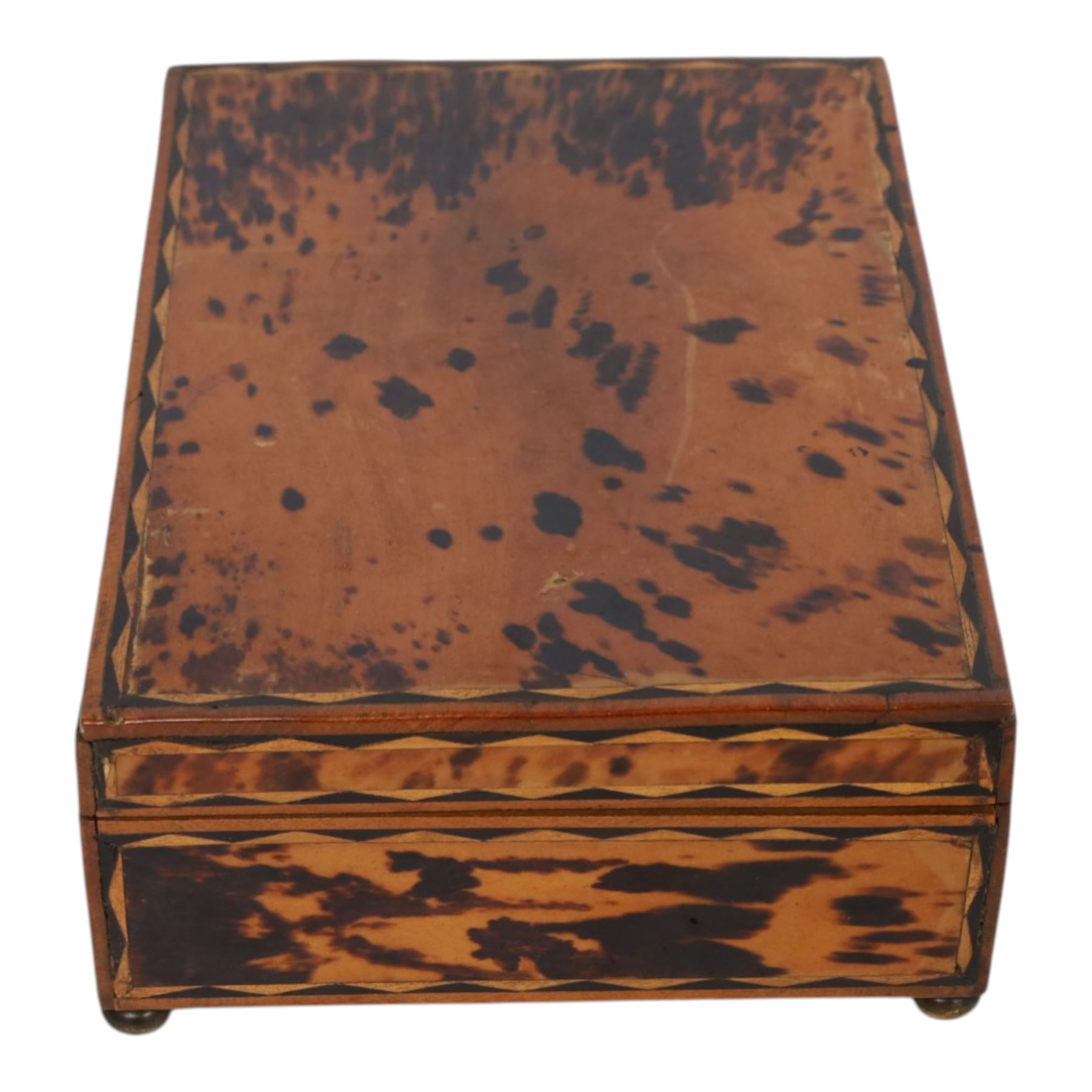 19th century Anglo-Indian tortoiseshell veneered box on bun feet, H9cm, L25cm