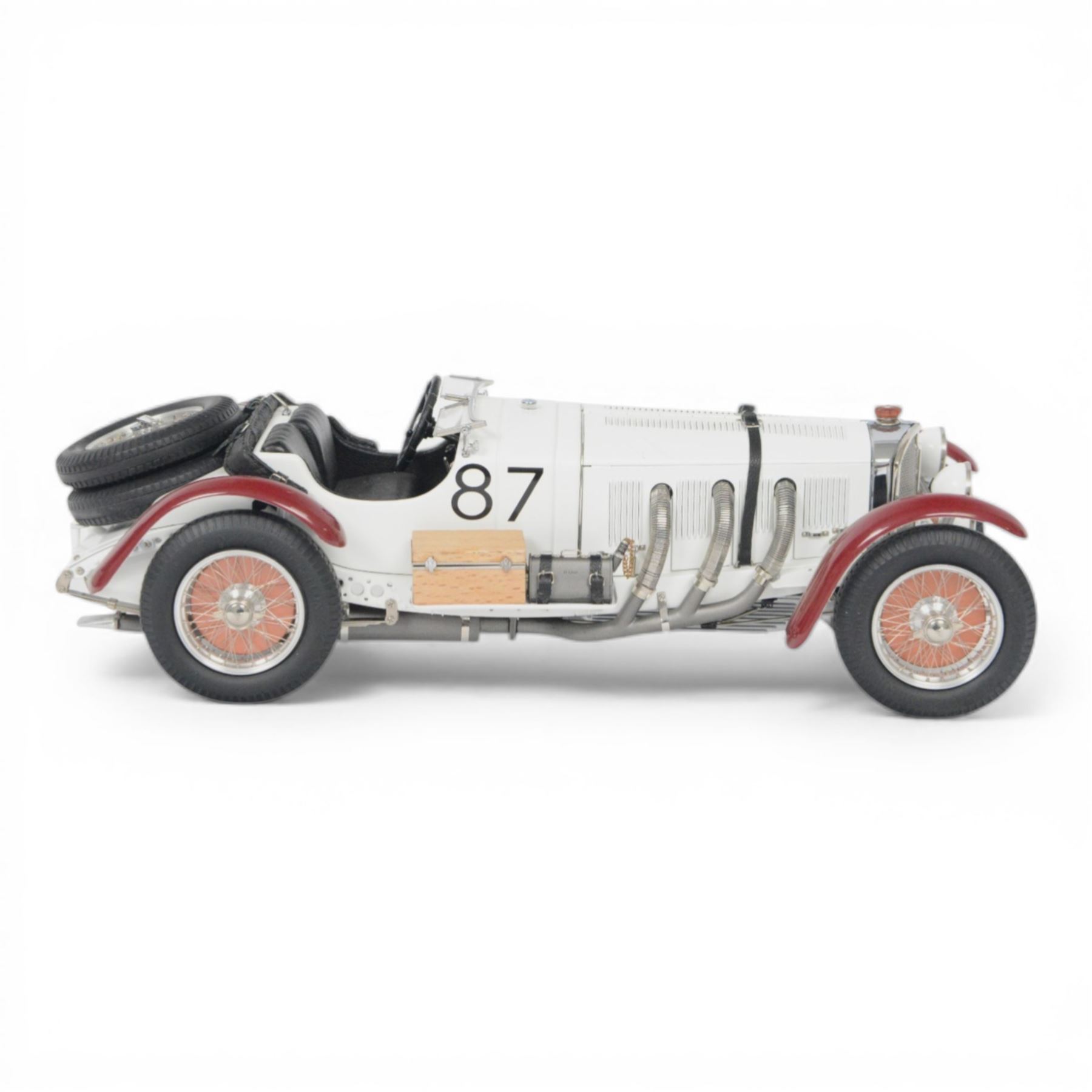 Limited edition CMC 1:18 scale diecast model car no.M055 Mercedes Benz SSKL Sieger bei der Mille Miglia 1931 racing no. 87 in white and red, boxed
