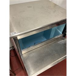ITV G NG-80A stainless steel ice maker - spares or repairs- LOT SUBJECT TO VAT ON THE HAMMER PRICE - To be collected by appointment from The Ambassador Hotel, 36-38 Esplanade, Scarborough YO11 2AY. ALL GOODS MUST BE REMOVED BY WEDNESDAY 15TH JUNE.