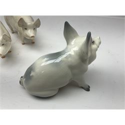 Three Beswick pigs, CH Wall CH Boy 53, 8cm high, CH Wall Queen and seated pig no 839