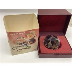 Three fountain pens, to include Conway Stewart 'Dinkie 550' and 'Conway 57' and a Parker 'Slimfold', all with 14ct gold nibs, together two roller ball pens, including a Parker example and a Swarovski Crystal paperweight