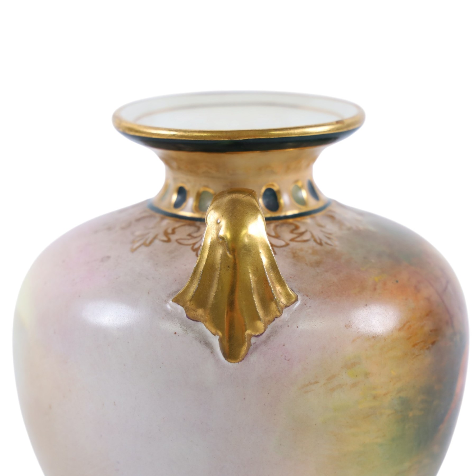 Crown Devon twin-handled ovoid vase, in Pheasants pattern no. 0670, H12cm