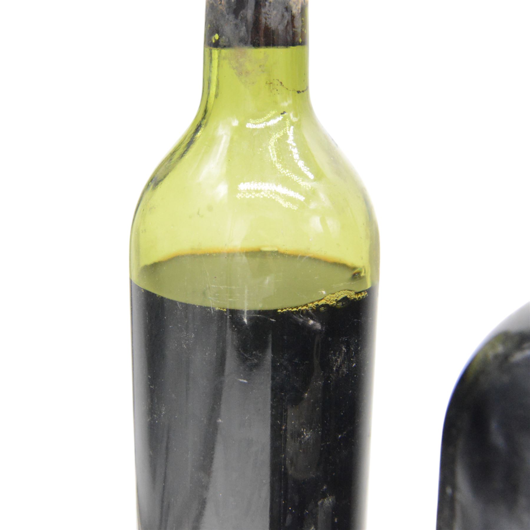 Mix red wine; Grand Vin de Chateau Latour 1953 Premier Grand Cru Classe, Pauillac, Chateau Lafite Rothschild 1953 Premier Cru Classe, Pauillac, Quimta Do Vesuvio 1991 vintage port and two other bottles of red wine, various contents and proof 