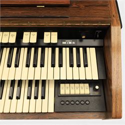 Hammond TTR 100 electric organ, with a palisander effect veneer, H94cm, W110cm