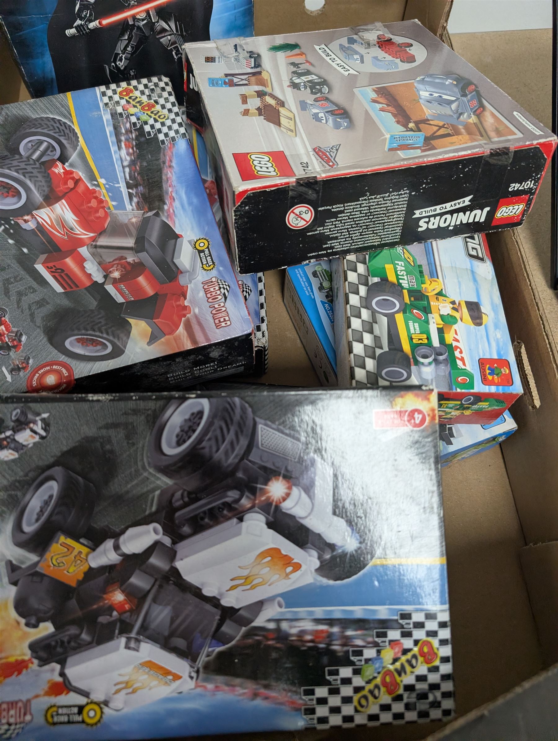 Lego, Mega Blocks and Ban Bao building bricks sets, including Lego 75111 Darth Vader, Mega Blocks Collectors Series Call of Duty, Lego Marvel Super Heroes 4529 Iron Man, Ban Bao racing cars, etc all boxed