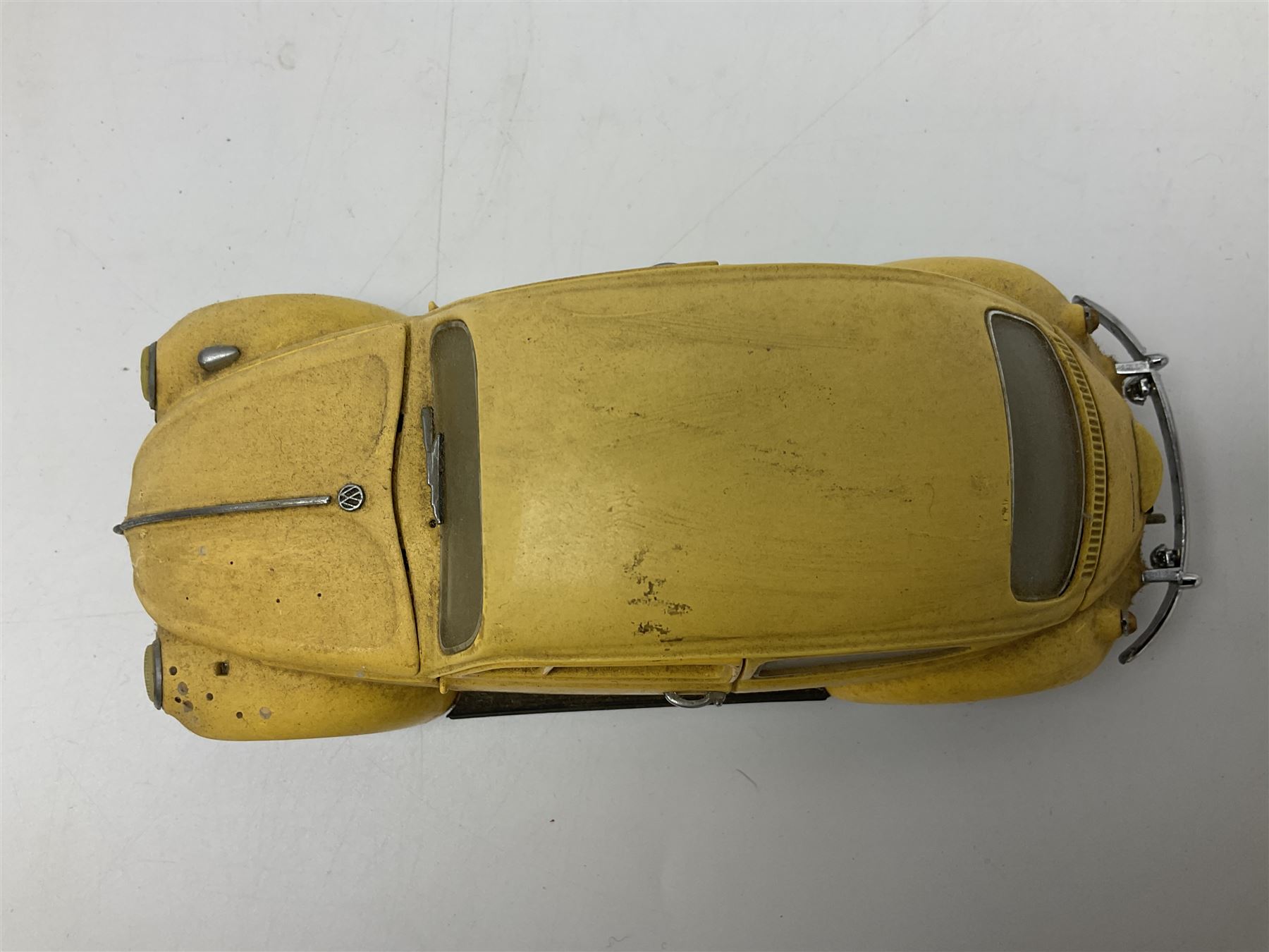 Franklin Mint - three die-cast models comprising 1:10 scale Harley Davidson Heritage Softail motorcycle, 1:24 scale 1957 VW Beetle and 1:24 scale 1993 Rolls Royce Corniche IV; all unboxed (3)