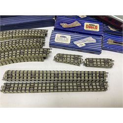 Hornby Dublo - 4620 Breakdown Crane; TPO Mail Van Set; D1 Level Crossing; Pullman cars and goods vans; with a large quantity of track to include straight and curved track, switch points and buffer stops; boxed and loose