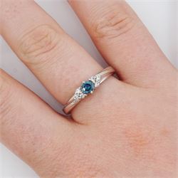 18ct white gold seven stone, round brilliant cut blue and white diamond ring, hallmarked, blue diamond approx 0.20 carat