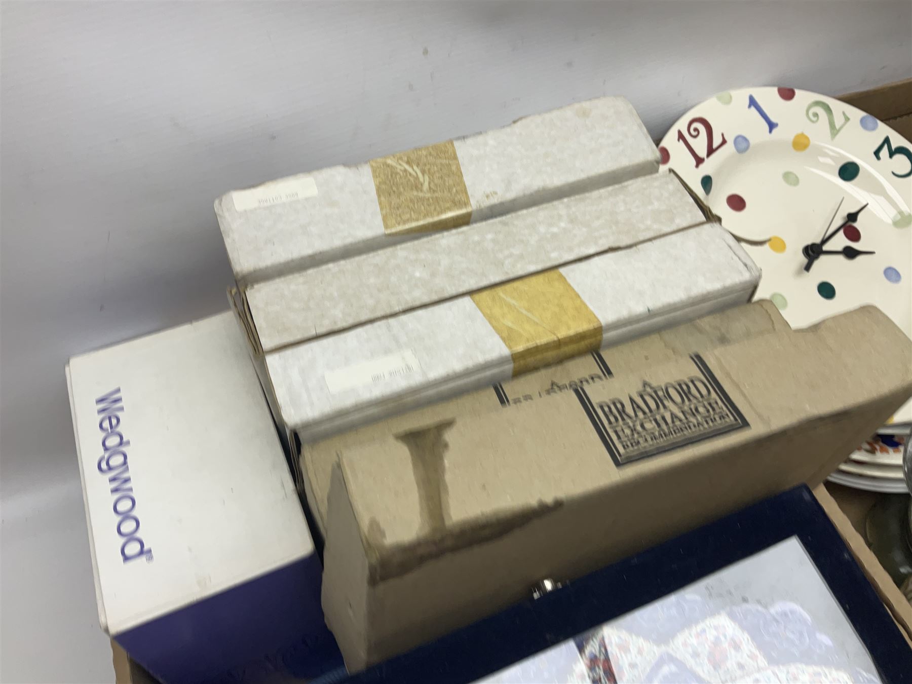 Emma Bridgewater wall clock, Country Artists kingfisher, Wedgwood Charnwood pattern tea service and a large collection of collectors plates and other ceramics and glassware, in six boxes
