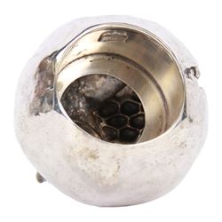 20th century Italian silver novelty table light, modelled in the form of a pomegranate, marked Buccellati, Italy, Sterling, H8.5cm 

