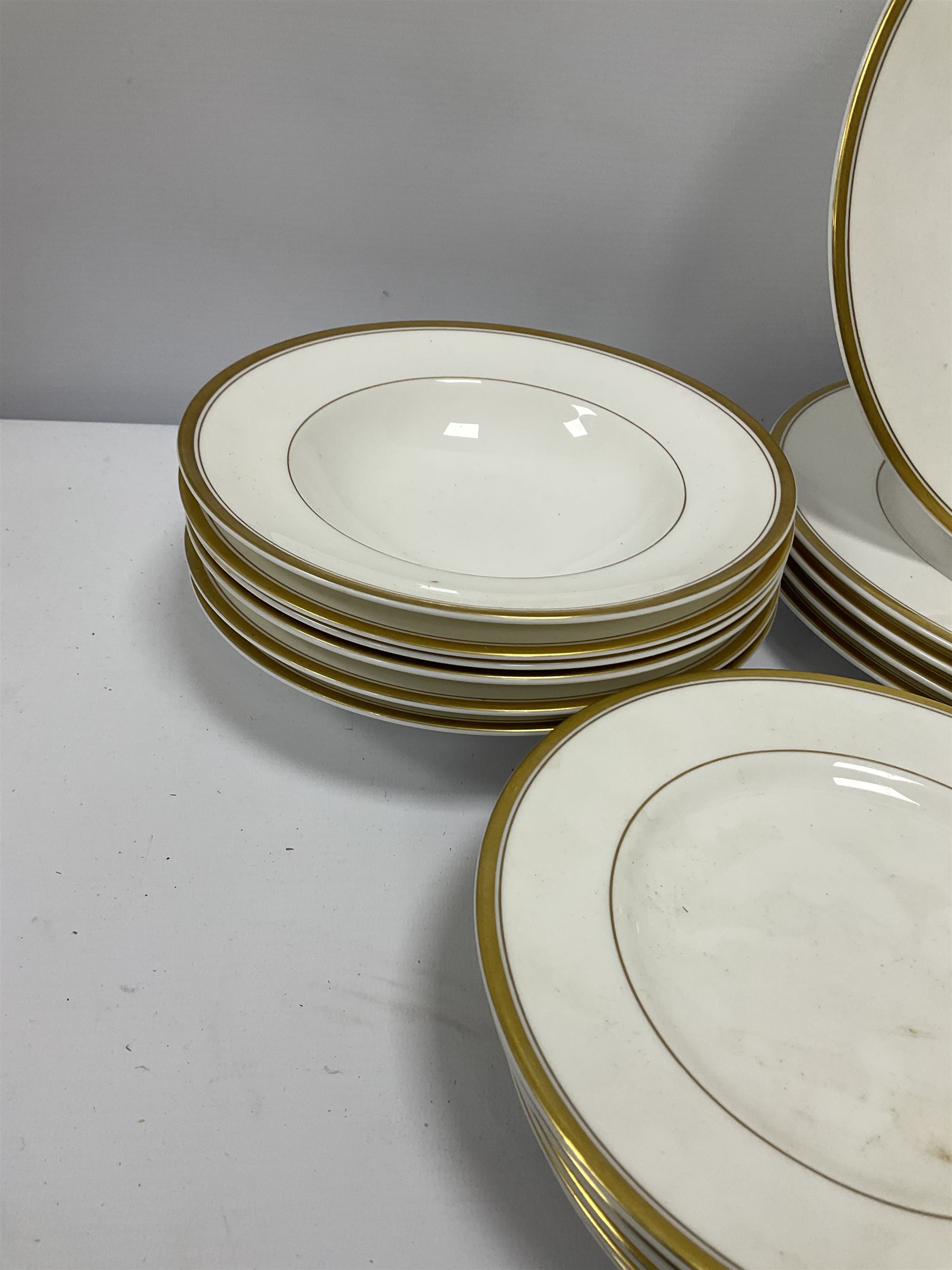 Wedgwood 'Tiger Lily' pattern dinner wares to include two lidded tureens and six dinner plates, Royal Worcester dinner plates and side plates in the 'Viceroy' pattern, Wedgwood 'Wild Strawberry' plates
