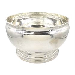 Large early 20th century silver bowl, of plain circular form upon stepped circular base, hallmarked William Comyns & Sons Ltd (Richard Comyns), London 1929, H15cm D24cm, weight 38.25 ozt (1190 grams)