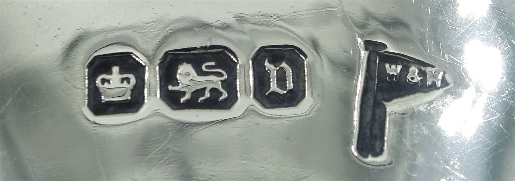 Pair of early 20th century small silver openwork footed bowls, of part pierced circular form upon domed circular feet, hallmarked Walker & Hall, Sheffield 1906 and 1912, H5.5cm D9.5cm, approximate total weight 3.18 ozt (99 grams)