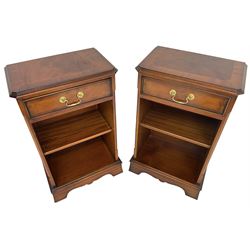 Pair of Georgian design mahogany bedside or lamp tables, moulded rectangular top over single frieze drawer and adjustable shelf, on shaped bracket plinth 