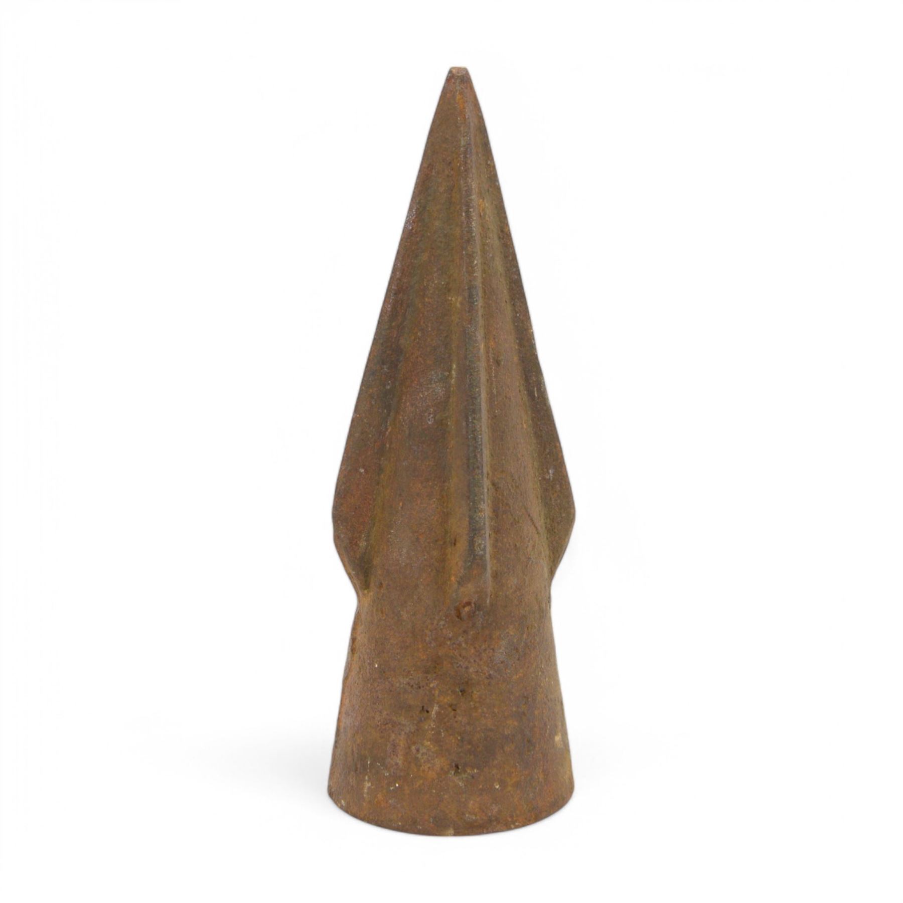 20th century exploding tip of a whaling harpoon gun, L24cm