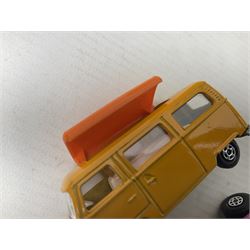 Matchbox 1-75 Series 'Superfast' ex-shop stock - eight models comprising 22d Freeman Intercity Commuter, 23e Volkswagen Camper, 29d Racing Mini, 30d Beach Buggy, 32d Maserati Bora, 34d Formula 1 Racing Car, 36d Hot Rod Draguar and 40d Vauxhall Gildsman 1; all boxed; and an unboxed 31d Volksdragon (9)