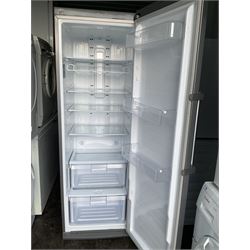 SAMSUNG RR82FHMG larder fridge - THIS LOT IS TO BE COLLECTED BY APPOINTMENT FROM DUGGLEBY STORAGE, GREAT HILL, EASTFIELD, SCARBOROUGH, YO11 3TX
