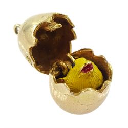 9ct gold chick in an egg pendant / charm