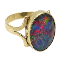  Gold single stone oval opal ring, stamped 9ct  