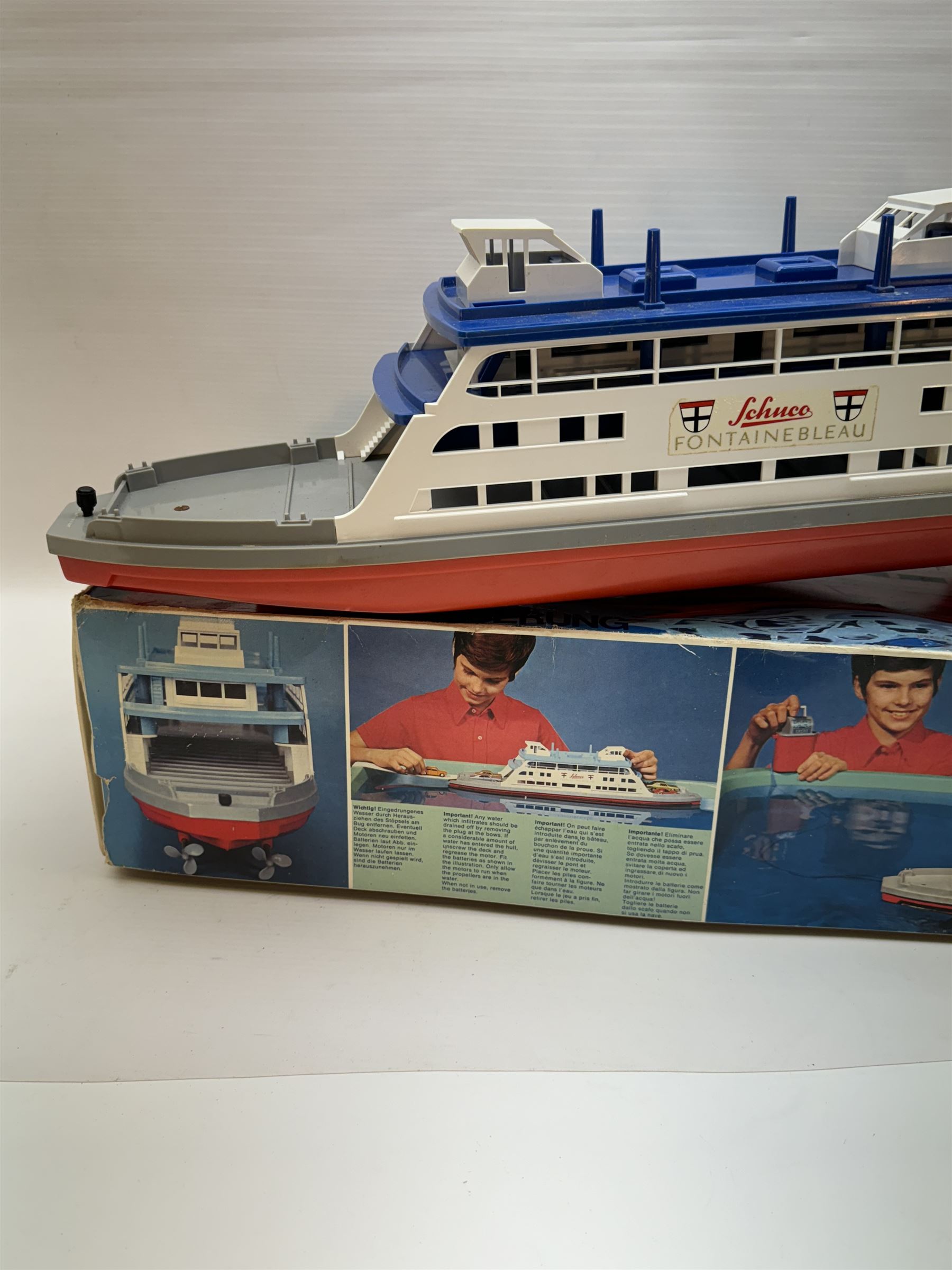 Schuco battery operated remote control model of a boat, Bondensee Fahre (Lake Constance Ferry) 'Fontainbleau', model no 763 380, boxed