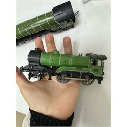 Twelve '00' gauge steam locomotives and tenders, by various makers including Bachmann, Mainline and Hornby etc, all unboxed